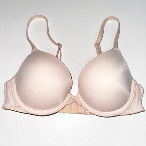 PINK Victoria's Secret Cream Nude Bra - Picture 1 of 3